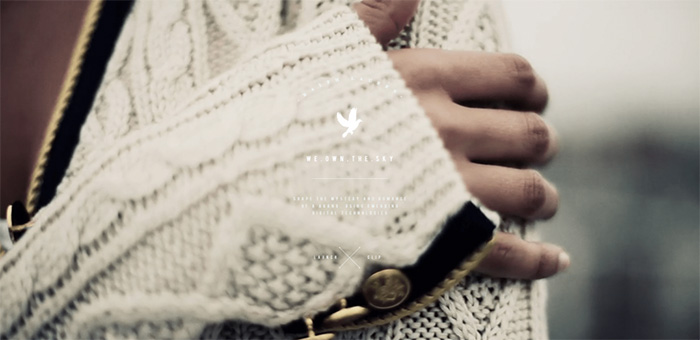 Video websites are what customers want Person holding shoulder while wearing a wool jumper